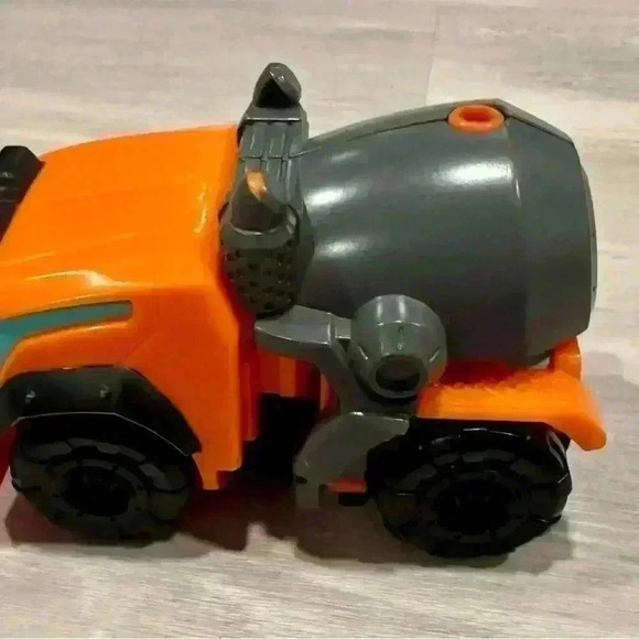 Rescan WEDGE Construction-Bot (Cement Truck) Transformers Rescue Bots Academy - Picture 7 of 7